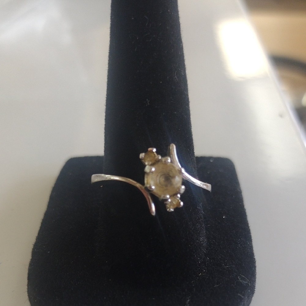 14 Kt Gold G.E. Women's Ring
